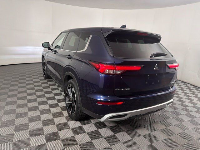 Used 2024 Mitsubishi Outlander SE AWD/4WD image 13
