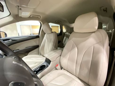 Used 2017 Lincoln MKC Premiere image 14