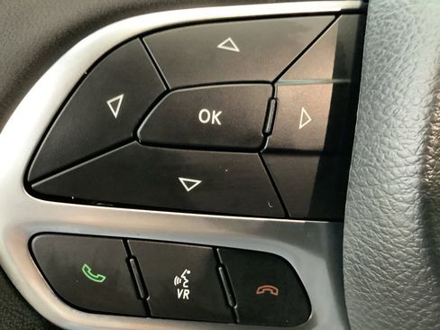 New 2026 Chrysler Pacifica Pinnacle w/ Trailer Tow Group image 17