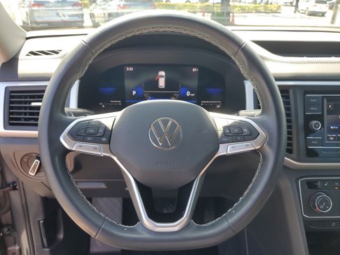 Used 2023 Volkswagen Atlas SE image 27
