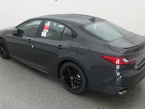 New 2026 Toyota Camry SE FWD image 5