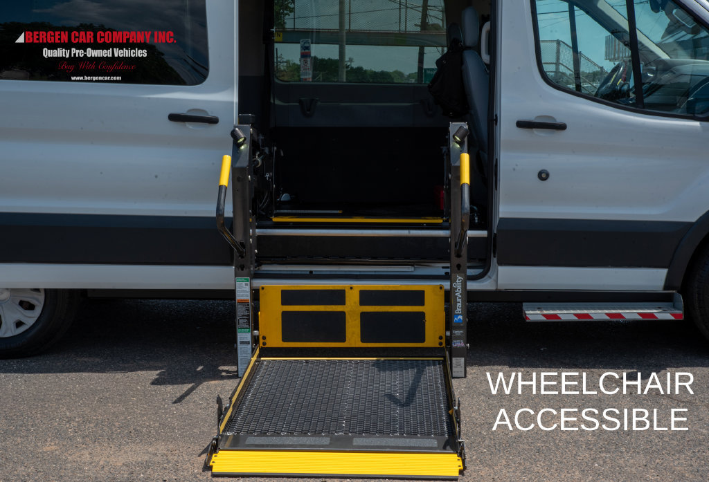 Used 2017 Ford Transit 350 XL RWD image 1