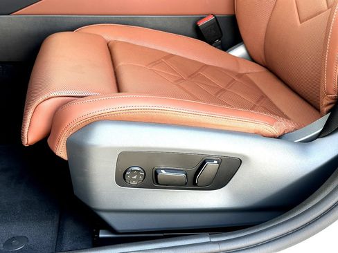 New 2026 BMW 530i w/ Executive Package RWD image 12