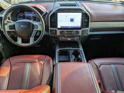Used 2022 Ford F250 Platinum w/ FX4 Off-Road Package image 15