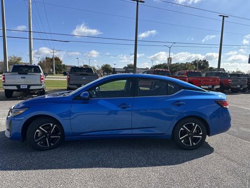 Used 2024 Nissan Sentra SV image 7