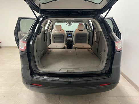 Used 2014 Chevrolet Traverse LT FWD image 14