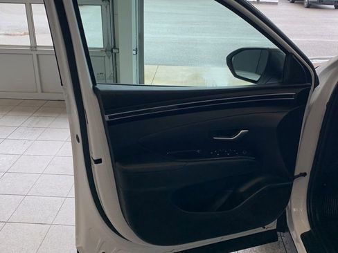 Certified 2023 Hyundai Tucson SEL w/ Winter Package image 7