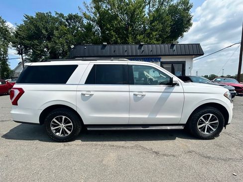 Used 2018 Ford Expedition Max XLT w/ Equipment Group 202A AWD/4WD image 6