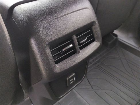 Used 2024 Chevrolet Equinox LT w/ LPO, Floor Liner Package image 20