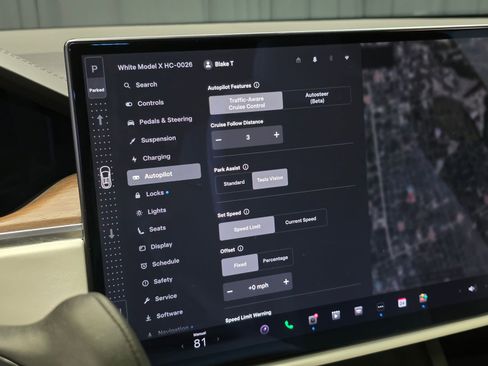 Used 2022 Tesla Model X image 57