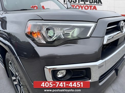 Used 2021 Toyota 4Runner Limited AWD/4WD image 34