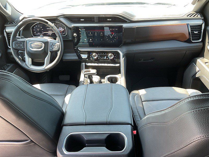 Used 2025 GMC Sierra 1500 Denali AWD/4WD image 12