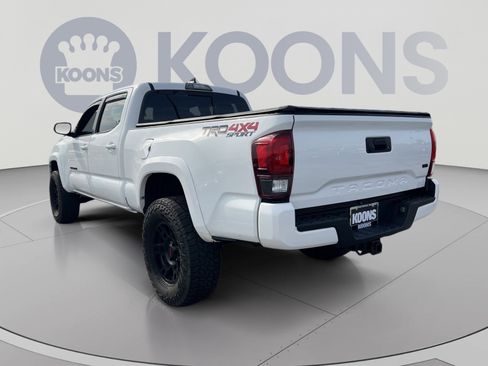 Used 2019 Toyota Tacoma TRD Sport AWD/4WD image 4