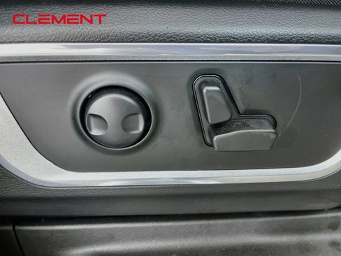Used 2023 RAM 1500 Laramie AWD/4WD image 36