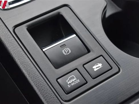 Used 2016 Subaru Outback 2.5i Limited AWD/4WD image 26