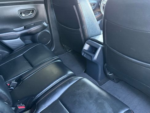 Used 2023 Honda HR-V Sport image 30