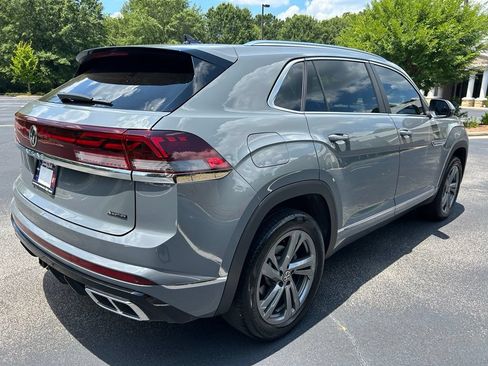 Used 2024 Volkswagen Atlas Cross Sport SEL R-Line AWD/4WD image 23