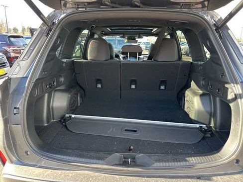 Used 2025 Subaru Forester Premium image 12