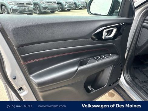 Used 2023 Jeep Compass Trailhawk image 22