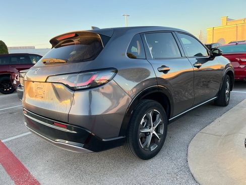 Used 2024 Honda HR-V EX-L image 3