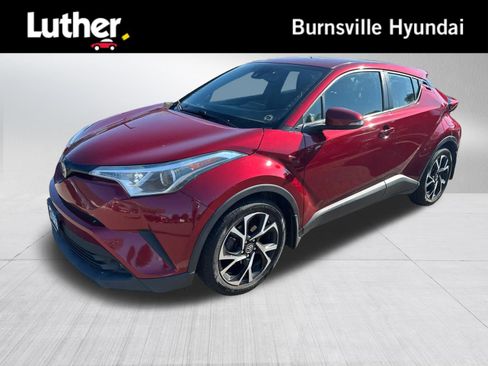Used 2018 Toyota C-HR XLE FWD image 1