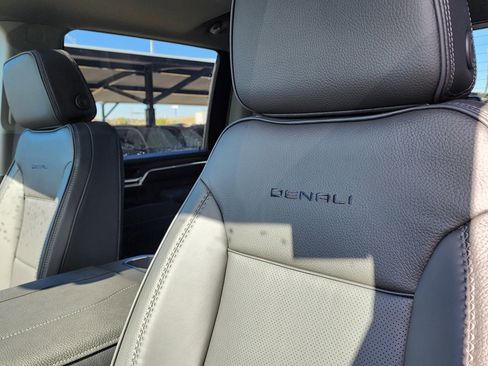 New 2026 GMC Sierra 2500 Denali w/ Denali Reserve Package image 20