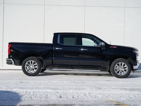 Used 2020 Chevrolet Silverado 1500 LTZ w/ LTZ Premium Package image 2