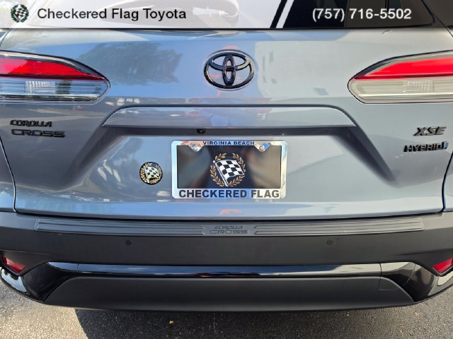 Used 2024 Toyota Corolla Cross AWD Hybrid w/ Convenience Package image 13