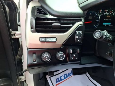 Used 2019 GMC Yukon Denali w/ Denali Ultimate Package AWD/4WD image 20