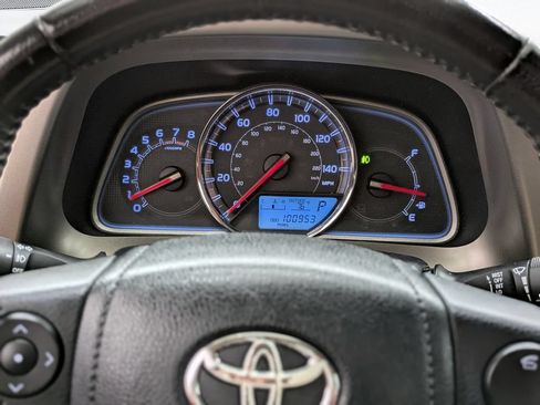 Used 2013 Toyota RAV4 Limited AWD/4WD image 26