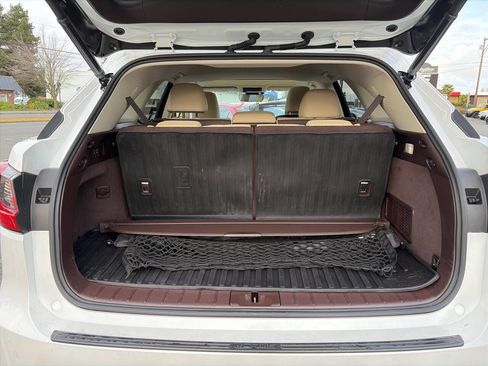 Used 2019 Lexus RX 350L Premium w/ Premium Package image 9