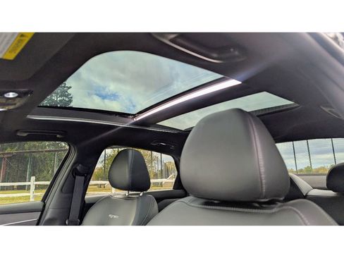 Used 2022 Kia K5 GT-Line w/ GT-Line Awd Premium Package image 17