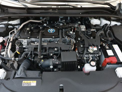 Used 2024 Toyota Corolla LE FWD image 50