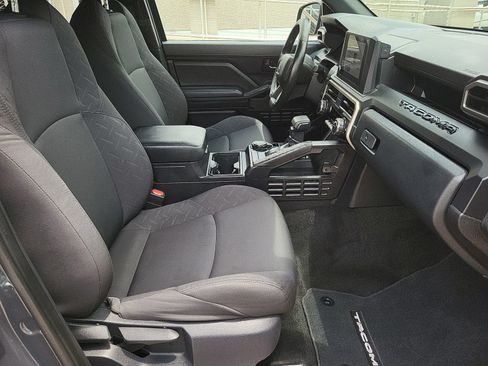 Used 2024 Toyota Tacoma SR AWD/4WD image 28