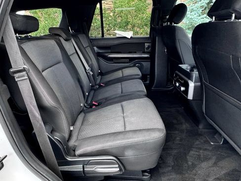 Used 2018 Ford Expedition XLT AWD/4WD image 35