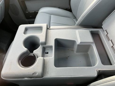 Used 2016 Ford F550 4x4 Regular Cab Super Duty image 14