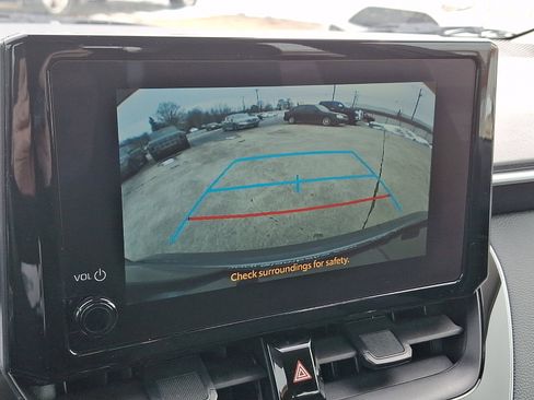 Used 2025 Toyota Corolla LE image 24