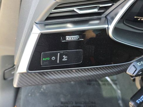 New 2026 Audi SQ8 Prestige image 29