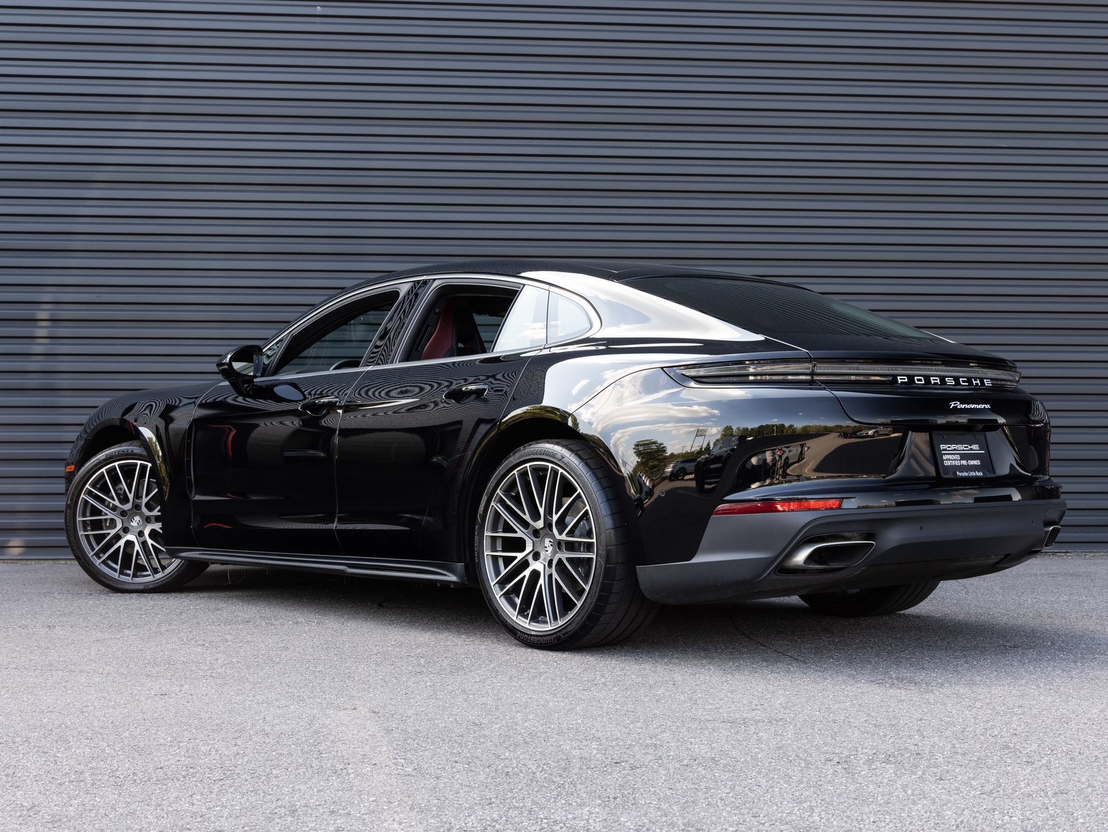 Certified 2025 Porsche Panamera RWD image 3