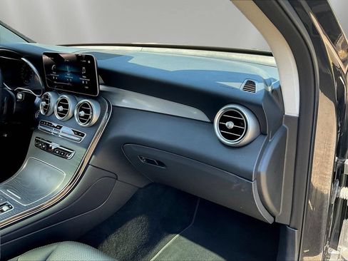 Certified 2022 Mercedes-Benz GLC 300 image 26