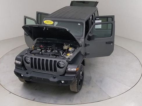 Used 2021 Jeep Wrangler Unlimited Sport image 43
