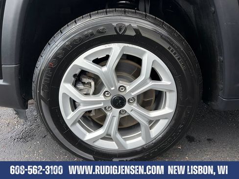 Used 2025 Jeep Compass Latitude w/ Sun & Sound Group AWD/4WD image 26