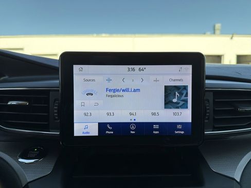 Used 2020 Ford Explorer XLT w/ Equipment Group 202A image 24