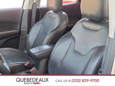 Used 2018 Jeep Compass Limited AWD/4WD image 11