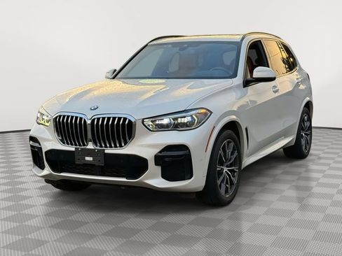 Used 2022 BMW X5 xDrive40i w/ M Sport Package AWD/4WD image 4