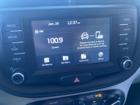 Used 2020 Kia Soul LX image 17