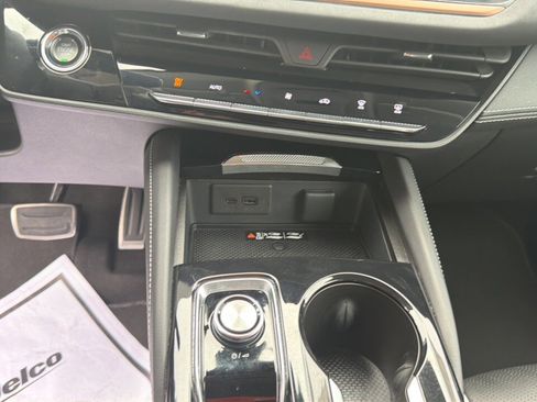 Used 2025 Buick Envision Sport Touring image 19