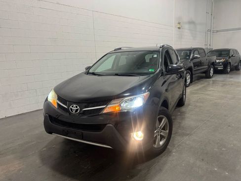 Used 2015 Toyota RAV4 XLE image 2