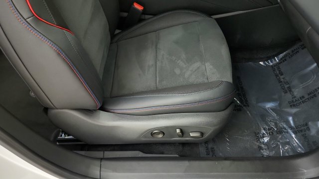 Used 2024 Chevrolet Blazer EV RS RWD image 39