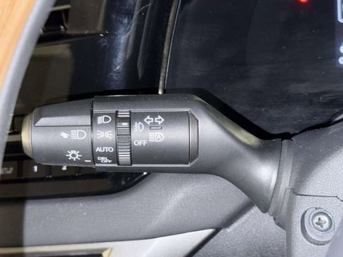 Used 2023 Lexus RX 350 Premium w/ Accessory Package AWD/4WD image 29